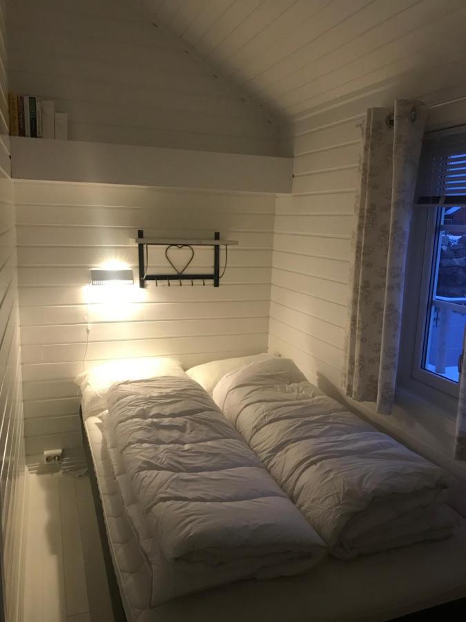 Waterfront Twin Cabin Stamsund Buitenkant foto