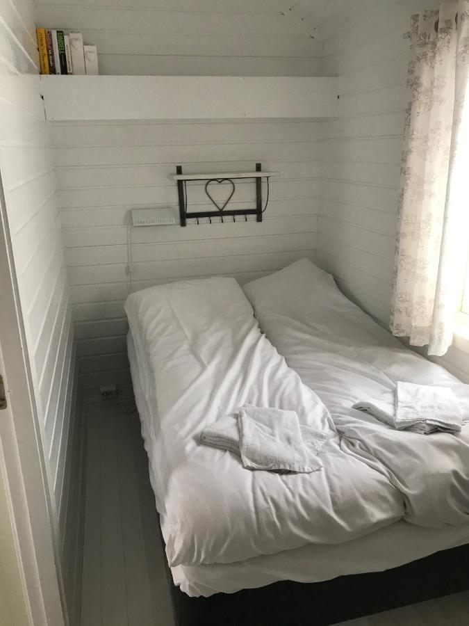 Waterfront Twin Cabin Stamsund Buitenkant foto